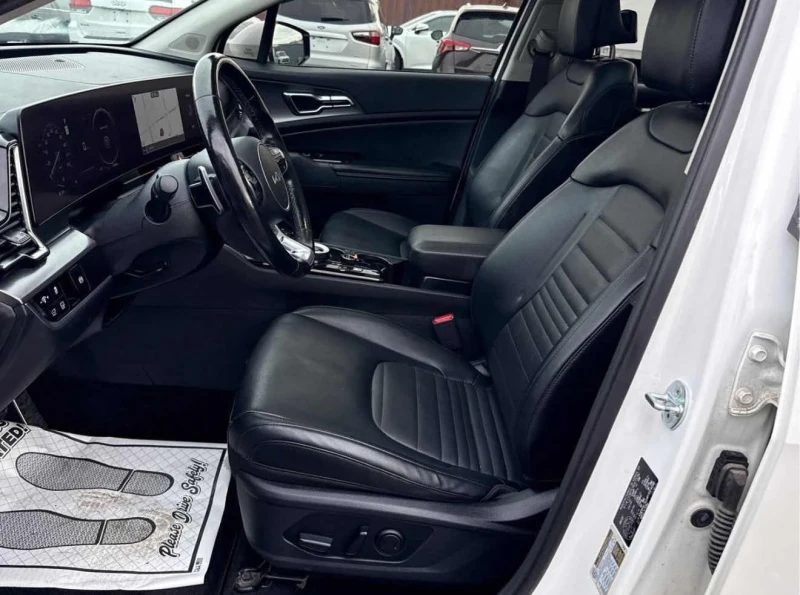 Kia Sportage Hybrid* 360cam* Обдух* Пано* Подгрев, снимка 10 - Автомобили и джипове - 52317322