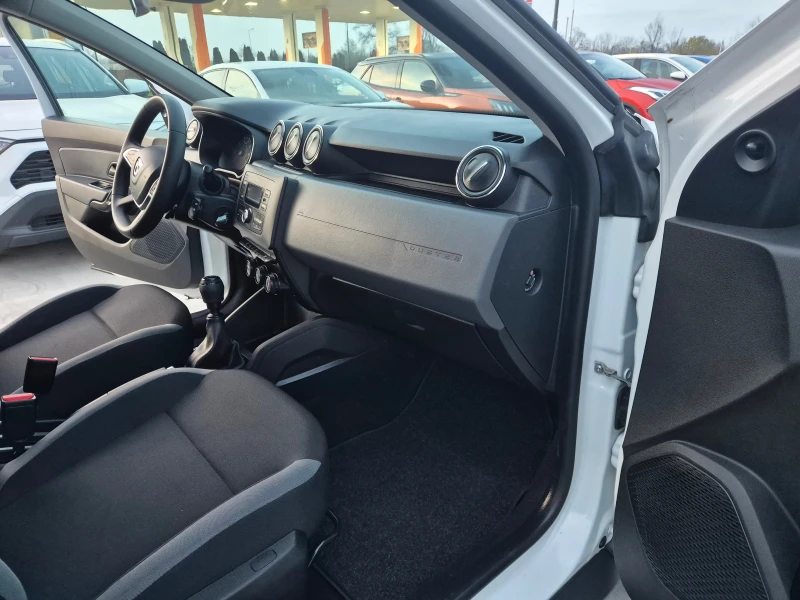 Dacia Duster N1 4x4 M/T1.5 DCI , снимка 9 - Автомобили и джипове - 52559273