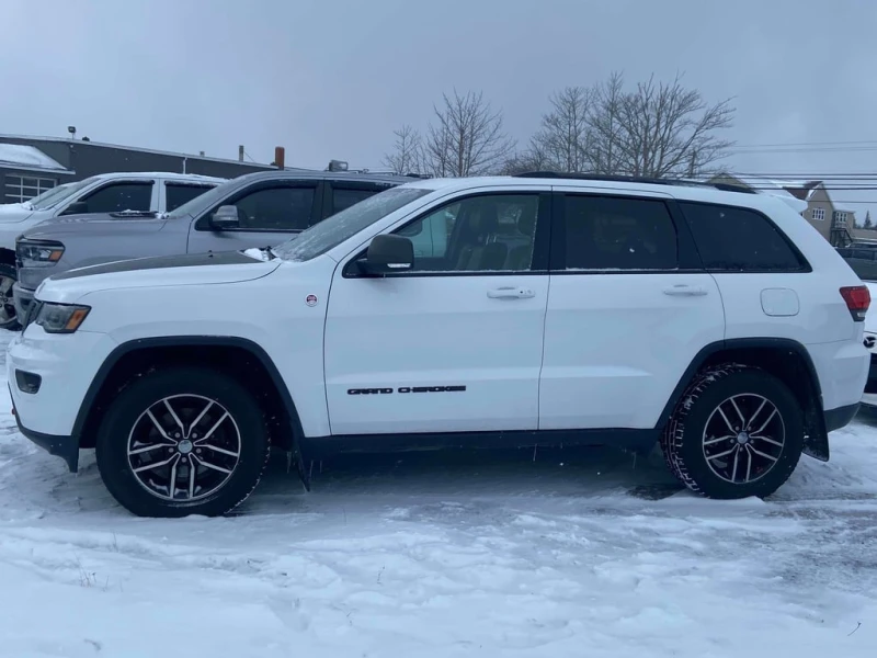 Jeep Grand cherokee * Trailhawk * CARFAX * БЕЗ ПЪРВОНАЧАЛНА ВНОСКА, снимка 2 - Автомобили и джипове - 52815126
