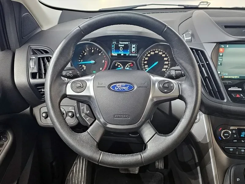 Ford Kuga 2.0 Diesel Trendy, снимка 13 - Автомобили и джипове - 54791402