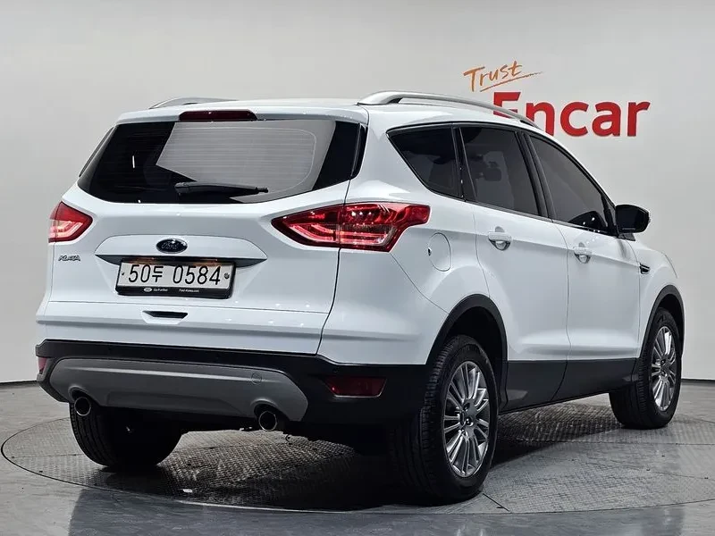 Ford Kuga 2.0 Diesel Trendy, снимка 2 - Автомобили и джипове - 54791402