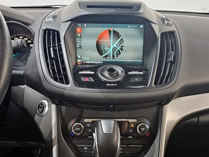 Ford Kuga 2.0 Diesel Trendy, снимка 14 - Автомобили и джипове - 54791402