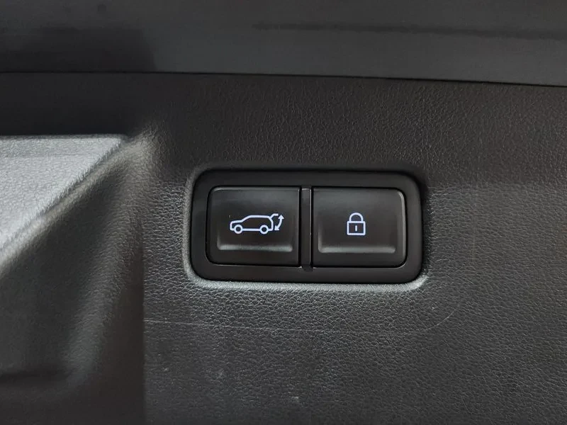 Hyundai Santa fe Gasoline 2.5T 2Wd Prestige, снимка 17 - Автомобили и джипове - 56130456