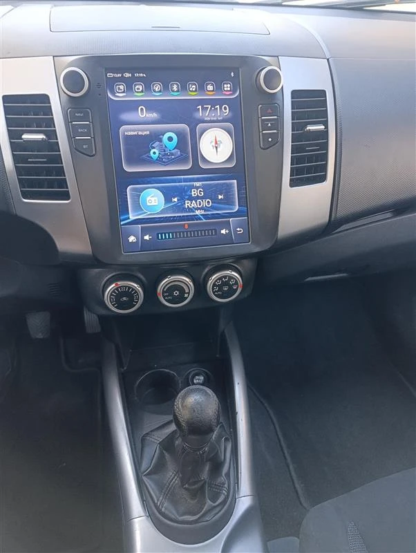 Mitsubishi Outlander, снимка 7 - Автомобили и джипове - 56359951