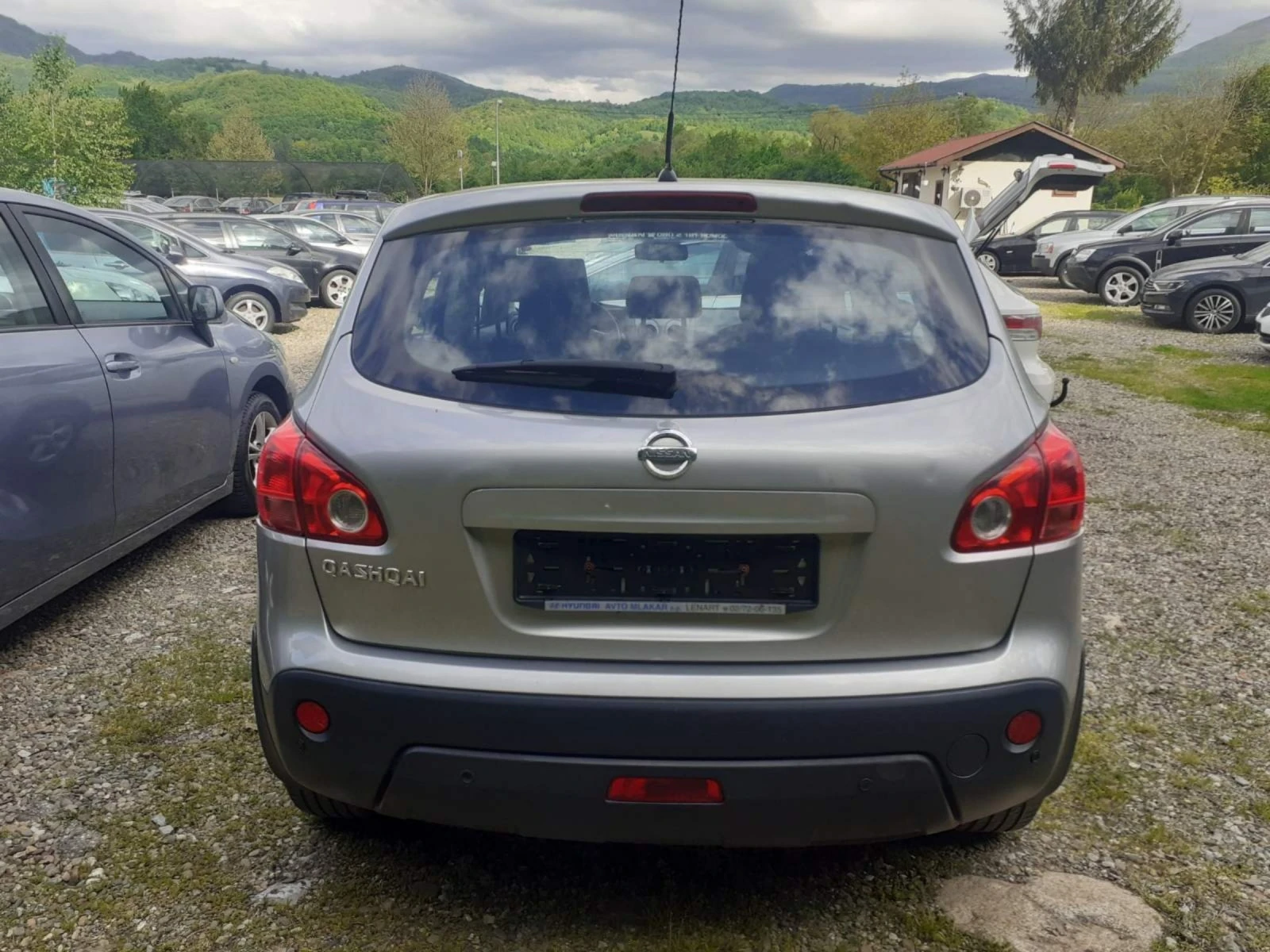 Nissan Qashqai 2.0i 140k.c. 6скорости ГАЗ  - изображение 6