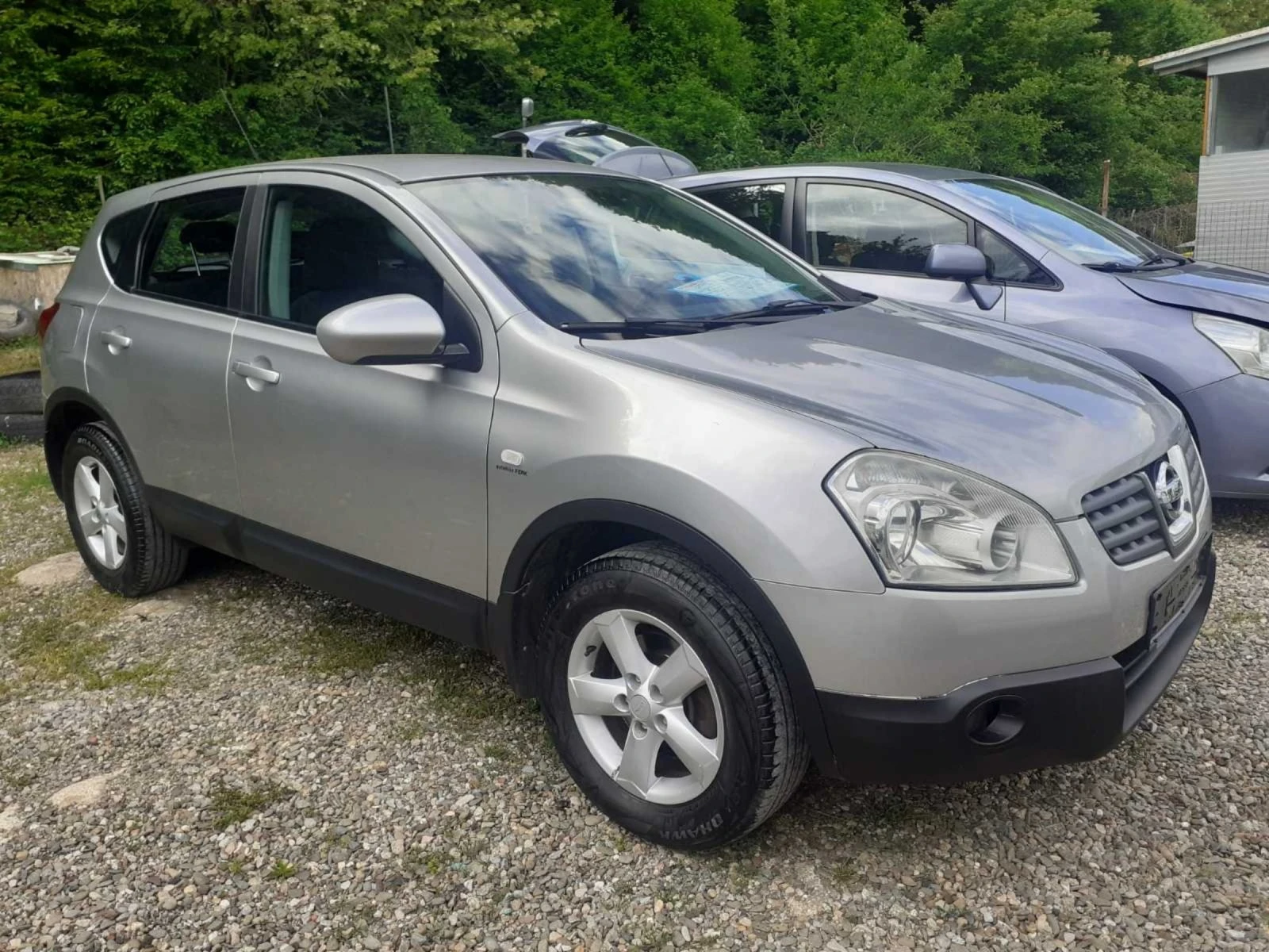 Nissan Qashqai 2.0i 140k.c. 6скорости ГАЗ  - изображение 2