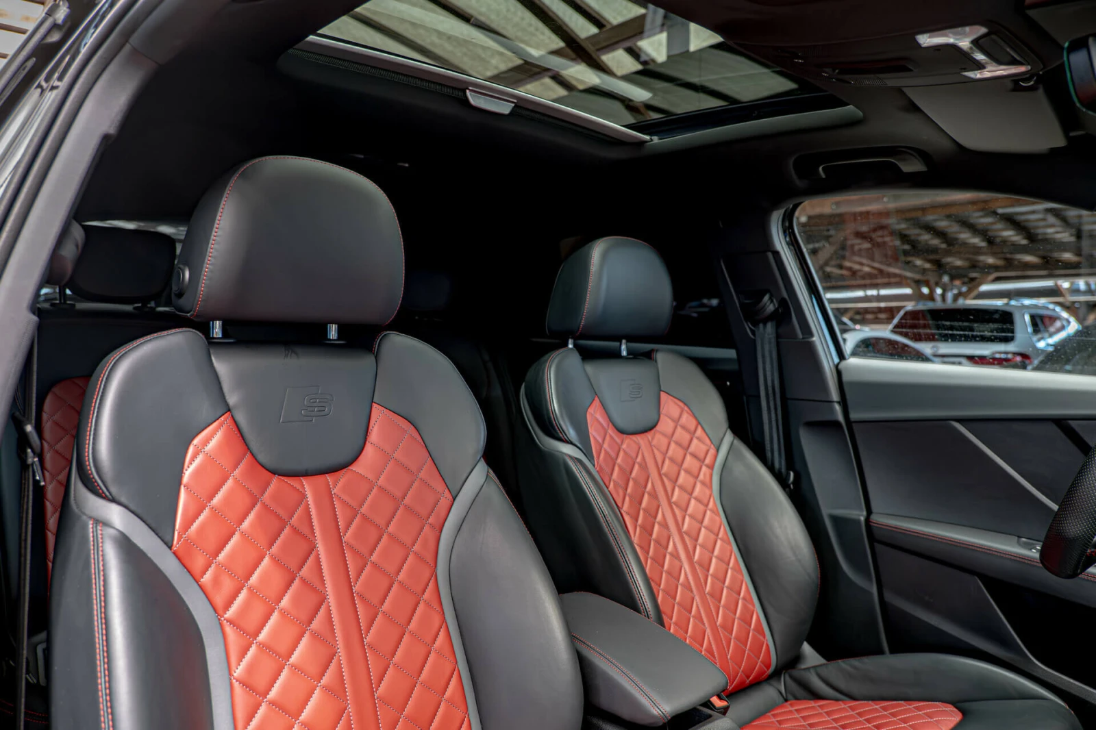 Audi Q2 SQ2/2.0TFSI/Quattro/Bang&Olufsen/Камера/HuD/Panora - изображение 8