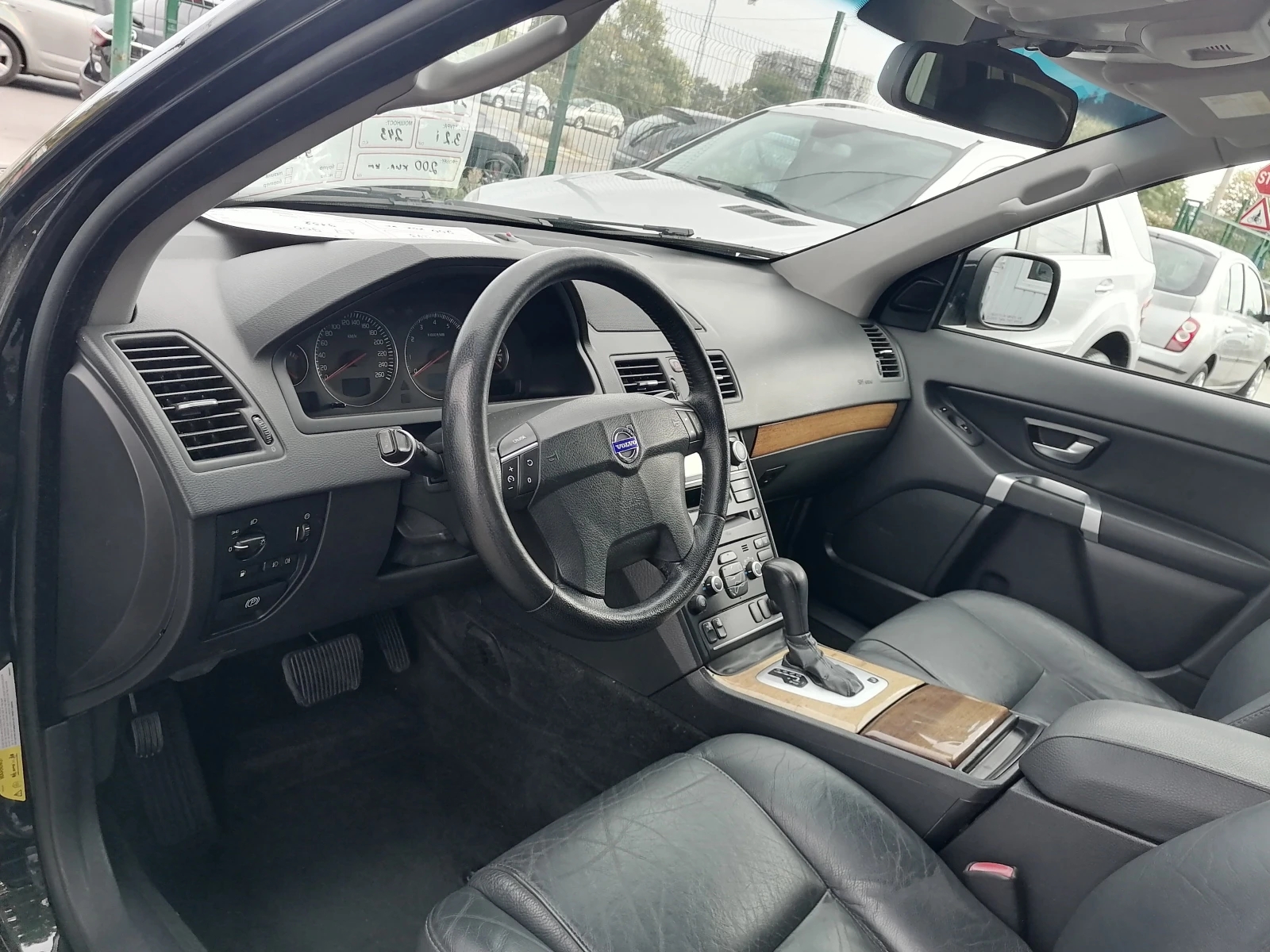 Volvo Xc90 3.2i - изображение 9