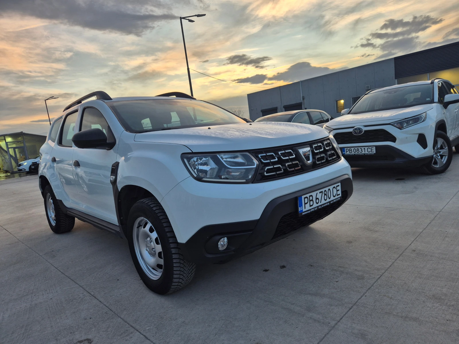 Dacia Duster N1 4x4 M/T1.5 DCI  | Mobile.bg   7