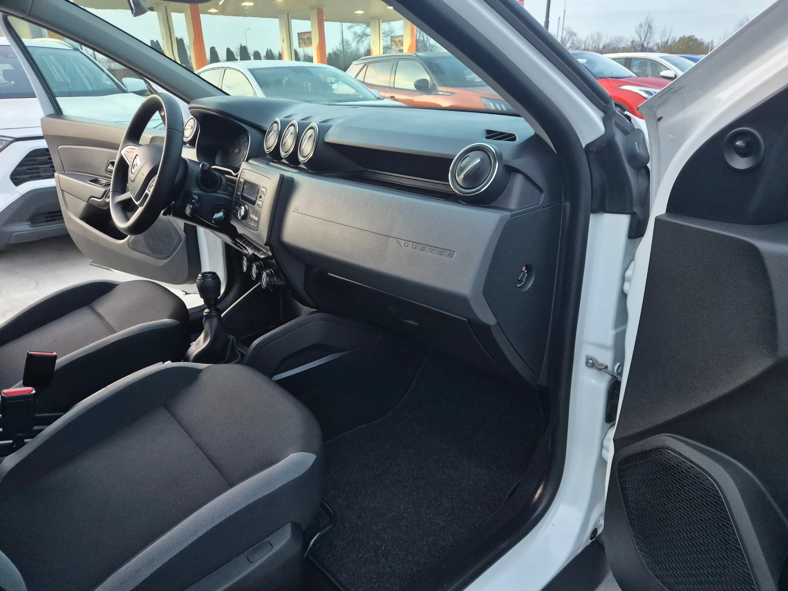 Dacia Duster N1 4x4 M/T1.5 DCI  | Mobile.bg   9