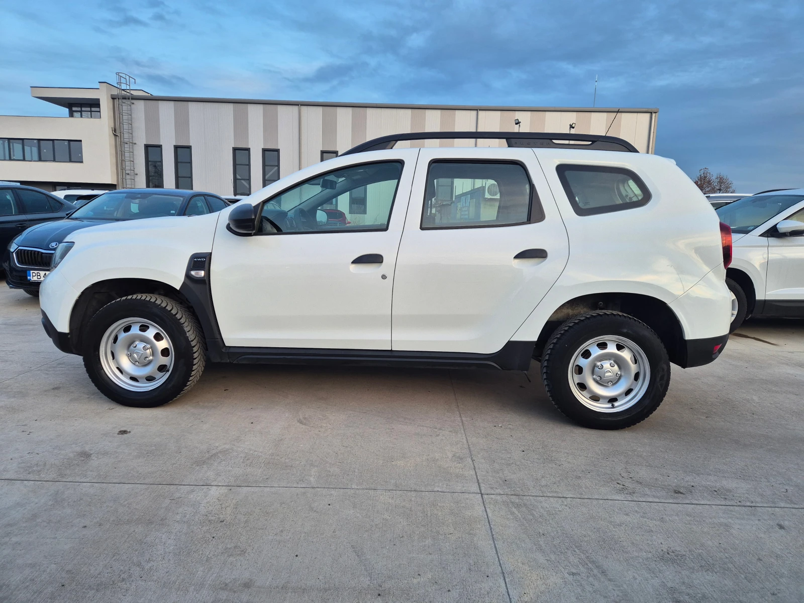Dacia Duster N1 4x4 M/T1.5 DCI  | Mobile.bg   2