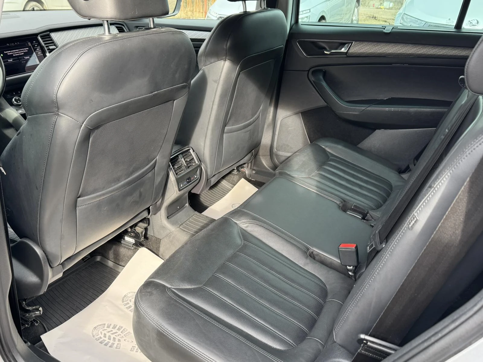 Skoda Kodiaq 2.0TDI/4х4/7DSG - изображение 7