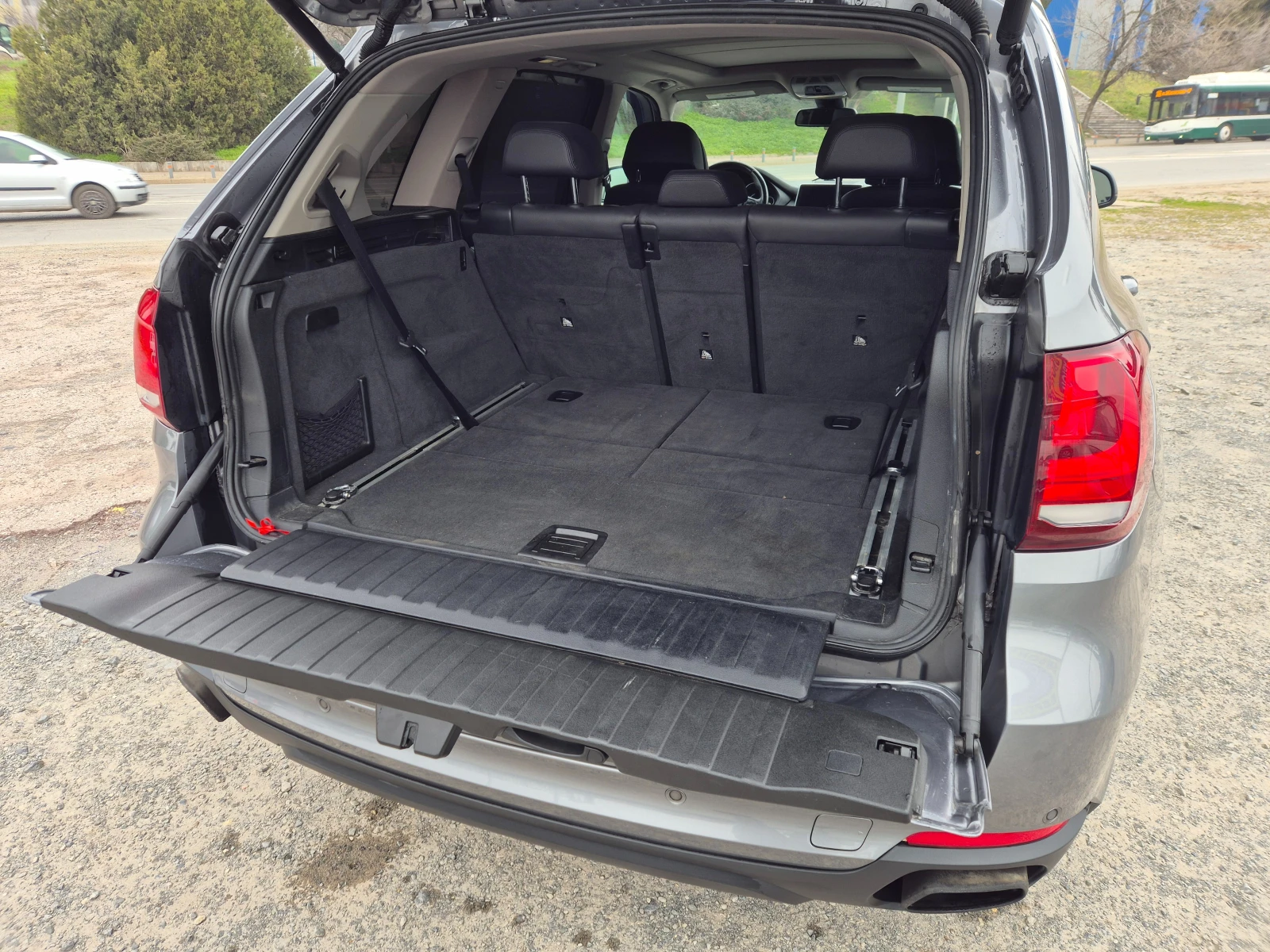 BMW X5 5.0i 6+ 1 XDrive, снимка 11 - Автомобили и джипове - 53811482