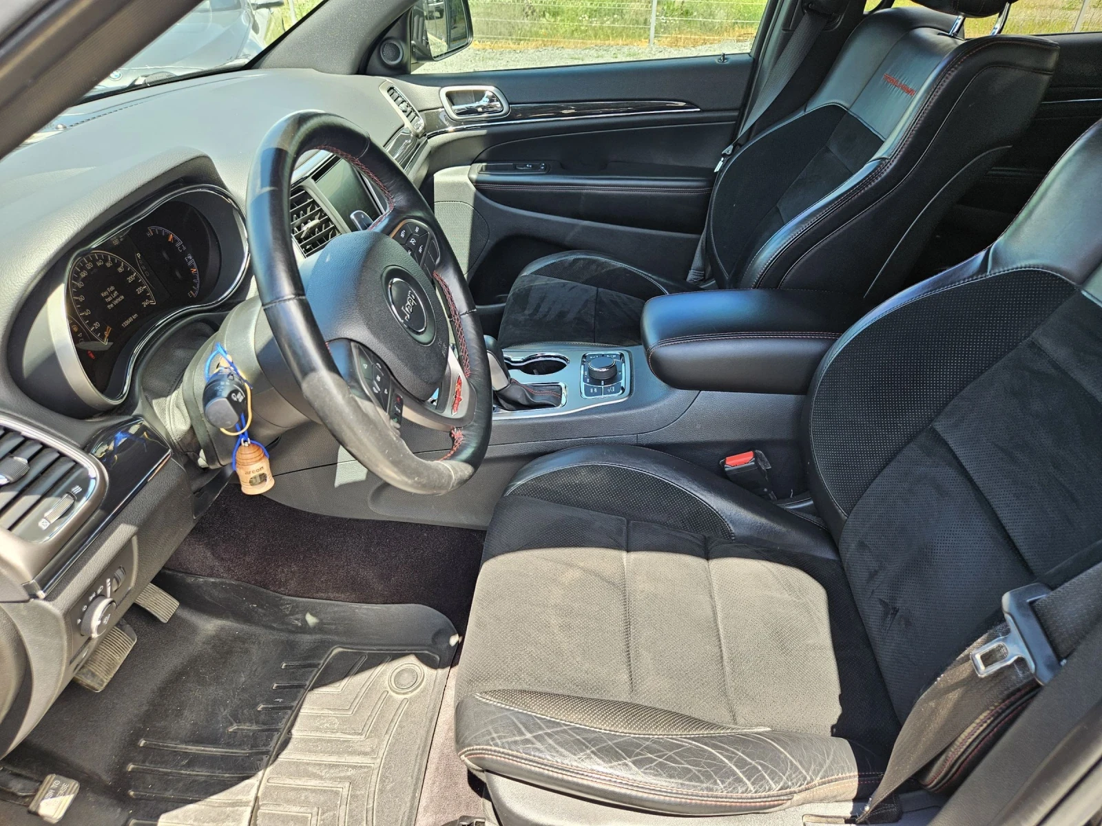 Jeep Grand cherokee 3.6 TrailHawk Facelift , снимка 10 - Автомобили и джипове - 54631495