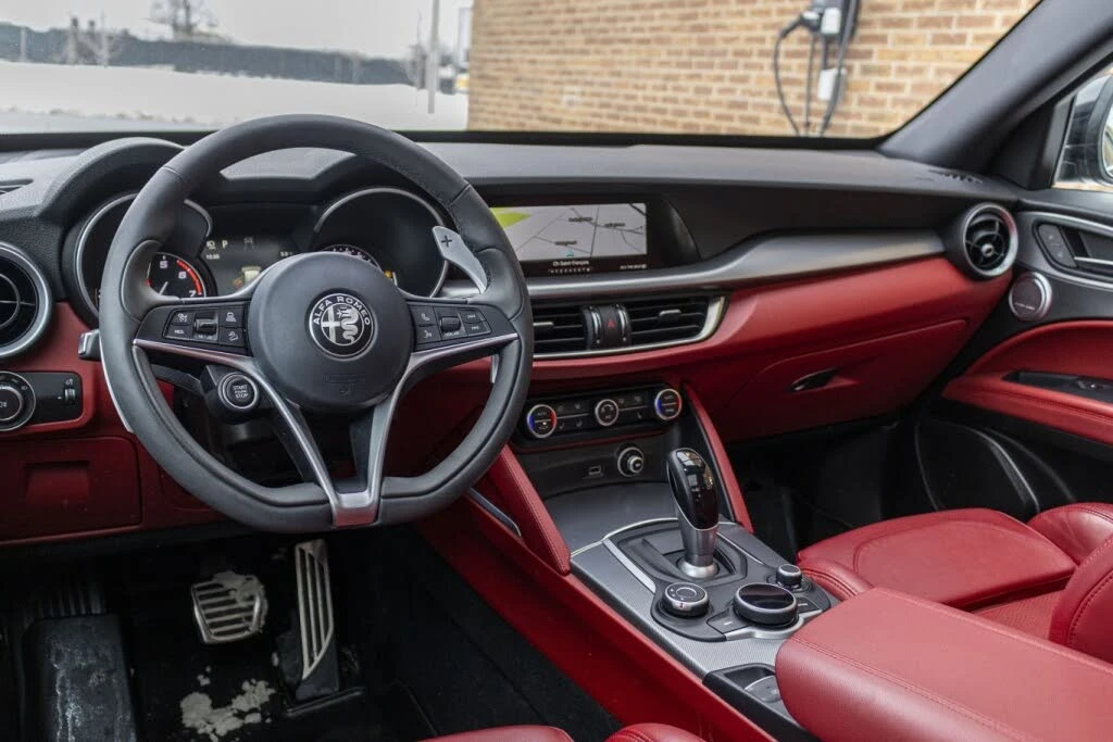Alfa Romeo Stelvio 2018 Alfa Romeo Stelvio Ti Sport AWD, снимка 11 - Автомобили и джипове - 54678633