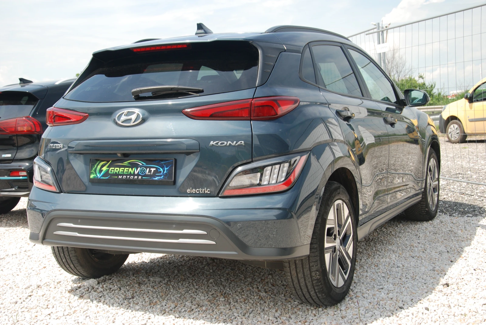 Hyundai Kona 294 евро/месец ГАРАНЦИЯ / SOH 100%", снимка 6 - Автомобили и джипове - 54766069
