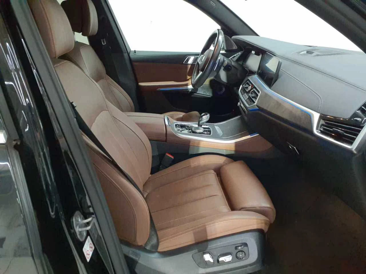 BMW X5 xDrive45ie/394HP/PANO/B&W/LASER/AHK/HUD/MEMO/370q, снимка 12 - Автомобили и джипове - 54777270
