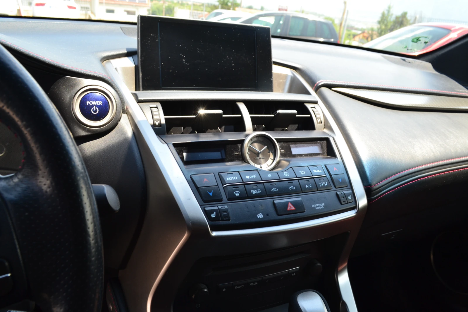 Lexus NX 300h 2.5-HIBRD, снимка 11 - Автомобили и джипове - 54834722