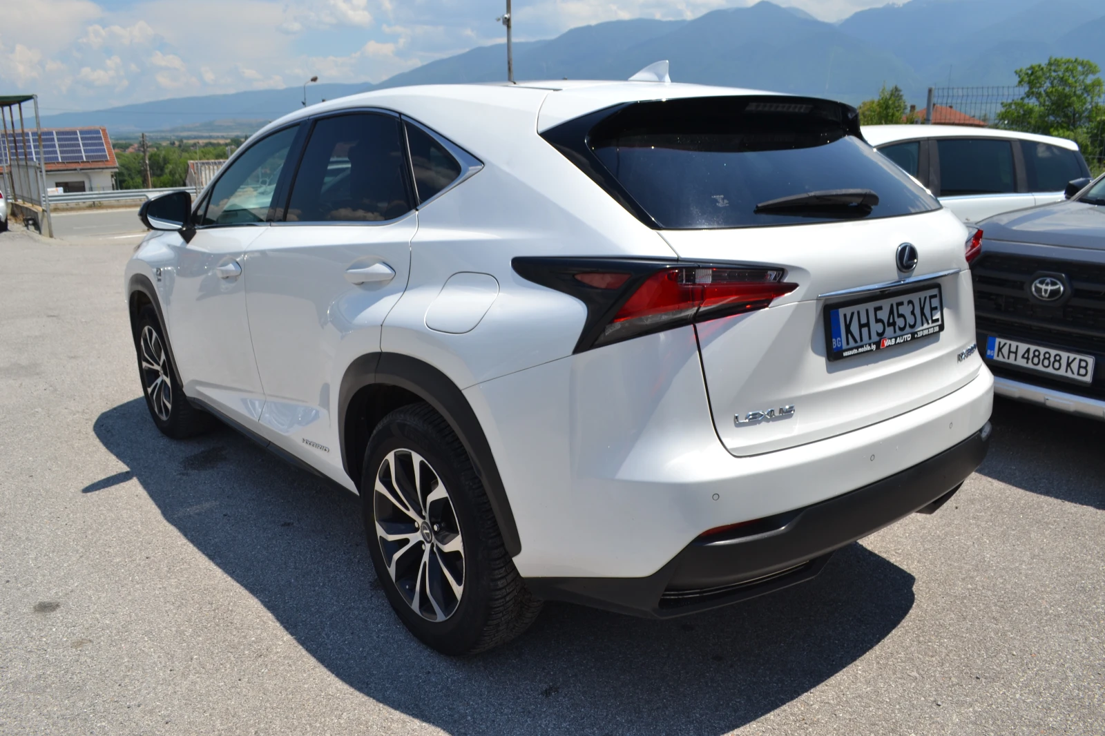 Lexus NX 300h 2.5-HIBRD, снимка 6 - Автомобили и джипове - 54834722