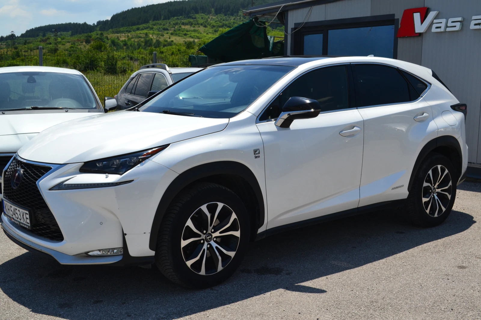 Lexus NX 300h 2.5-HIBRD, снимка 2 - Автомобили и джипове - 54834722