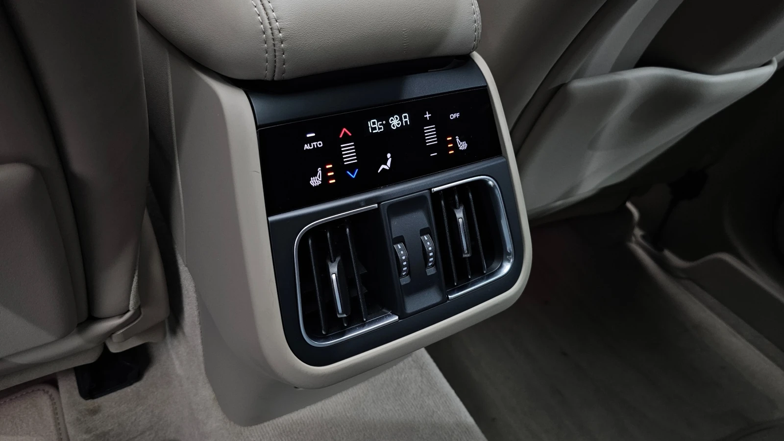 Maserati Grecale * GT* AWD* HEADUP* , снимка 16 - Автомобили и джипове - 54957789