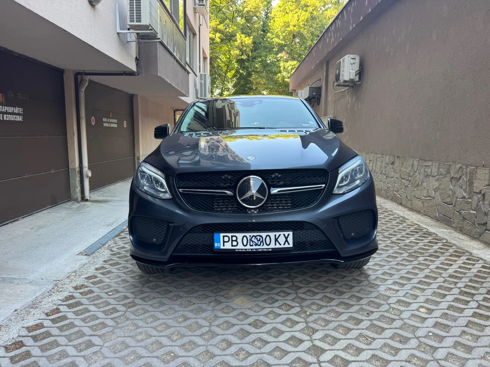 Mercedes-Benz GLE 350 AMG COUPE 9G -tronic 4-MATIK KEYLESS, снимка 2 - Автомобили и джипове - 55304616
