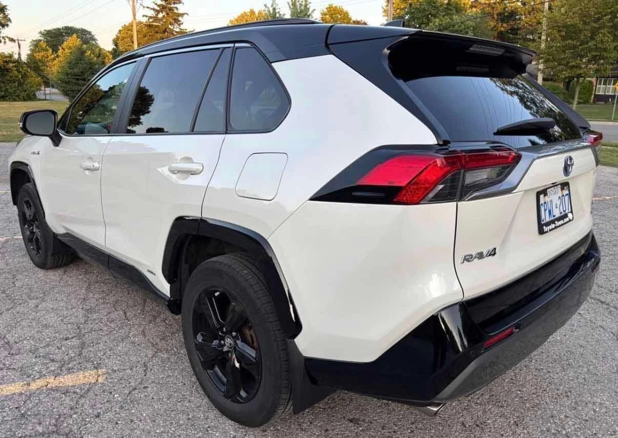 Toyota Rav4 Hybrid XLE AWD | CARFAX | ДВА КЛЮЧА | БЕЗ ИНЦИДЕНТ, снимка 3 - Автомобили и джипове - 55434623