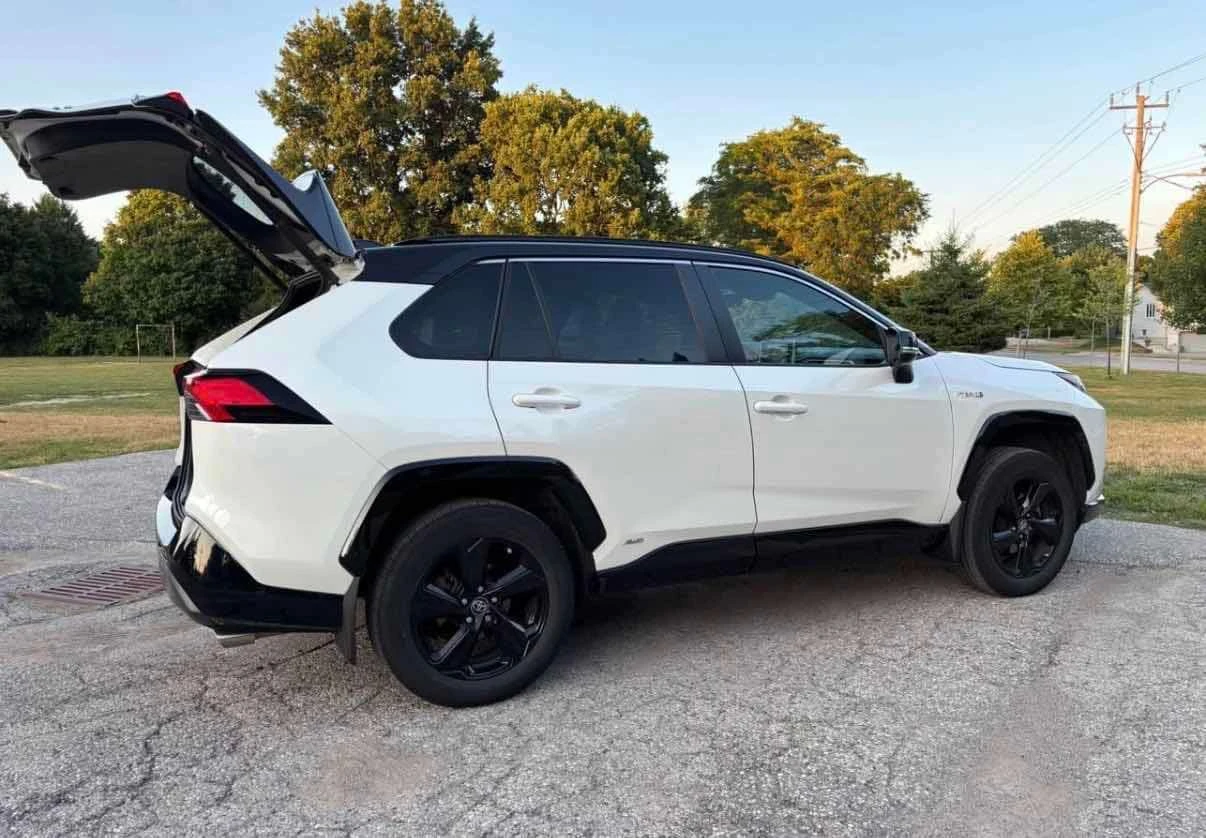 Toyota Rav4 Hybrid XLE AWD | CARFAX | ДВА КЛЮЧА | БЕЗ ИНЦИДЕНТ, снимка 6 - Автомобили и джипове - 55434623