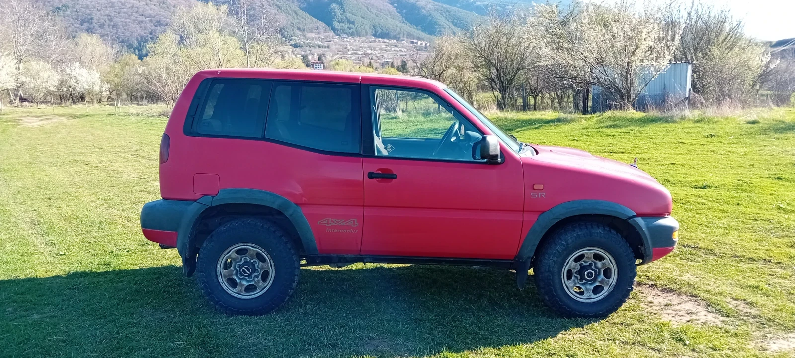 Nissan Terrano 2.7 125 кс., снимка 2 - Автомобили и джипове - 55511467
