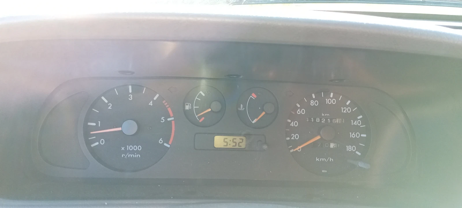Nissan Terrano 2.7 125 кс., снимка 13 - Автомобили и джипове - 55511467