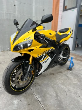 Yamaha YZF-R1 Anniversary, снимка 16