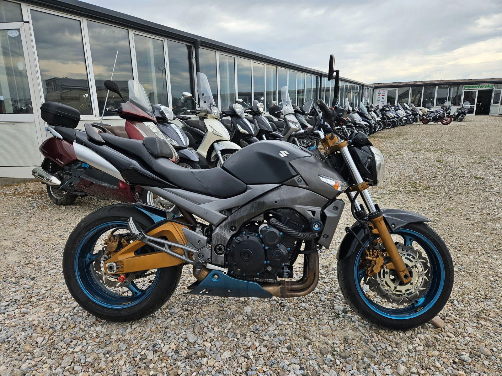 Suzuki Gsr Лизинг Бартер, снимка 6 - Мотоциклети и мототехника - 48240983