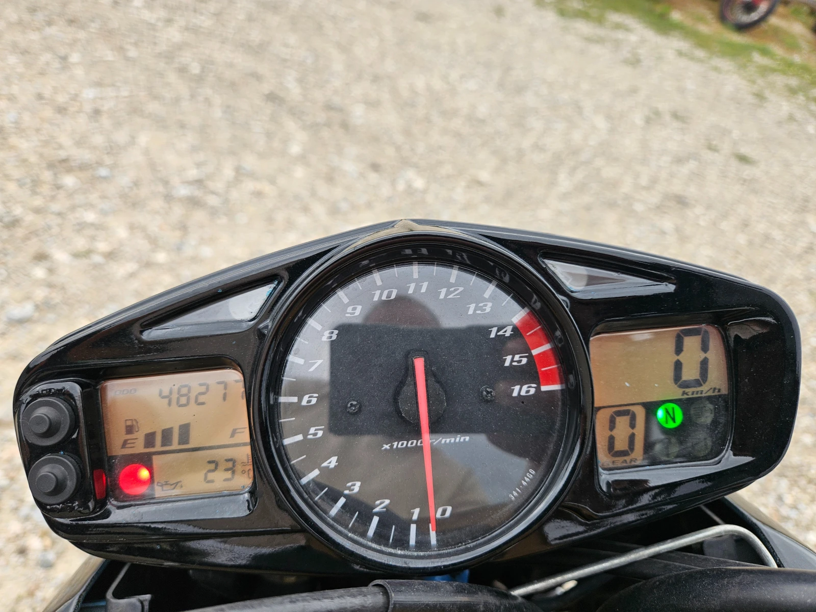 Suzuki Gsr Лизинг Бартер, снимка 9 - Мотоциклети и мототехника - 48240983