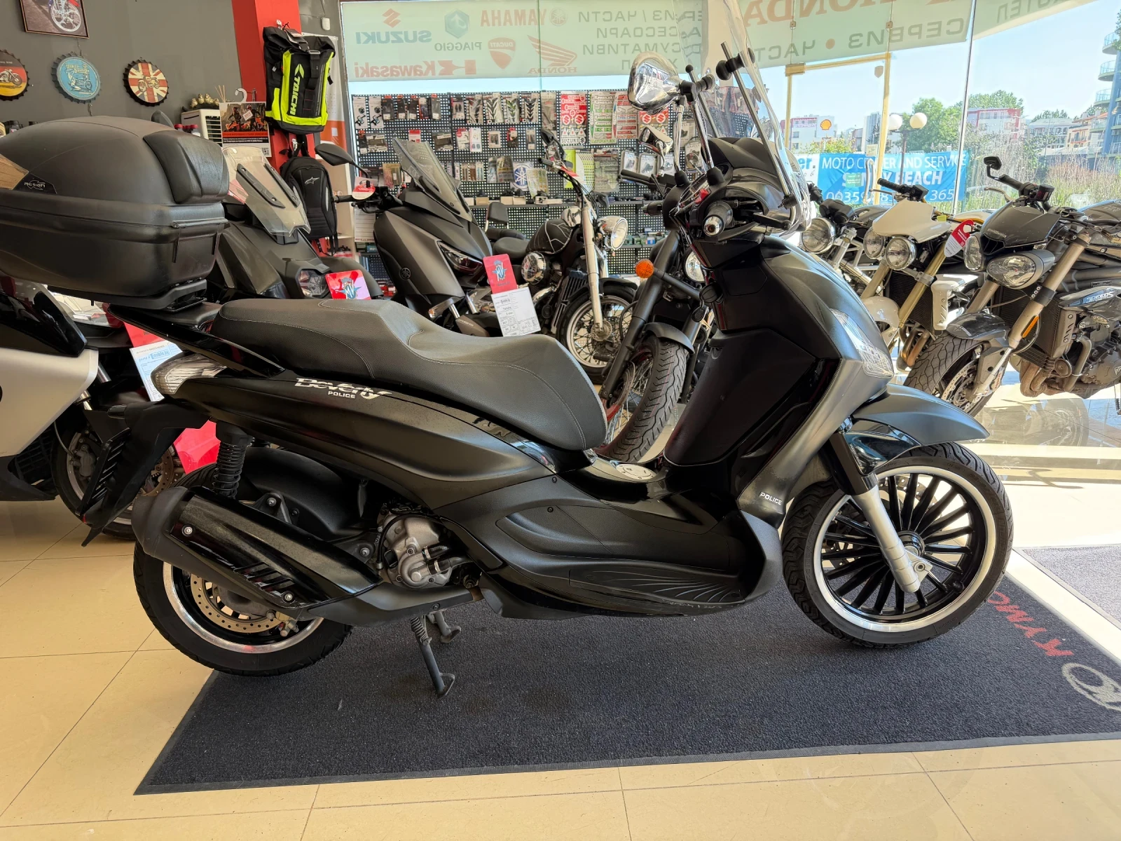 Piaggio Beverly POLICE 300I ABS ASR, снимка 3 - Мотоциклети и мототехника - 54559912