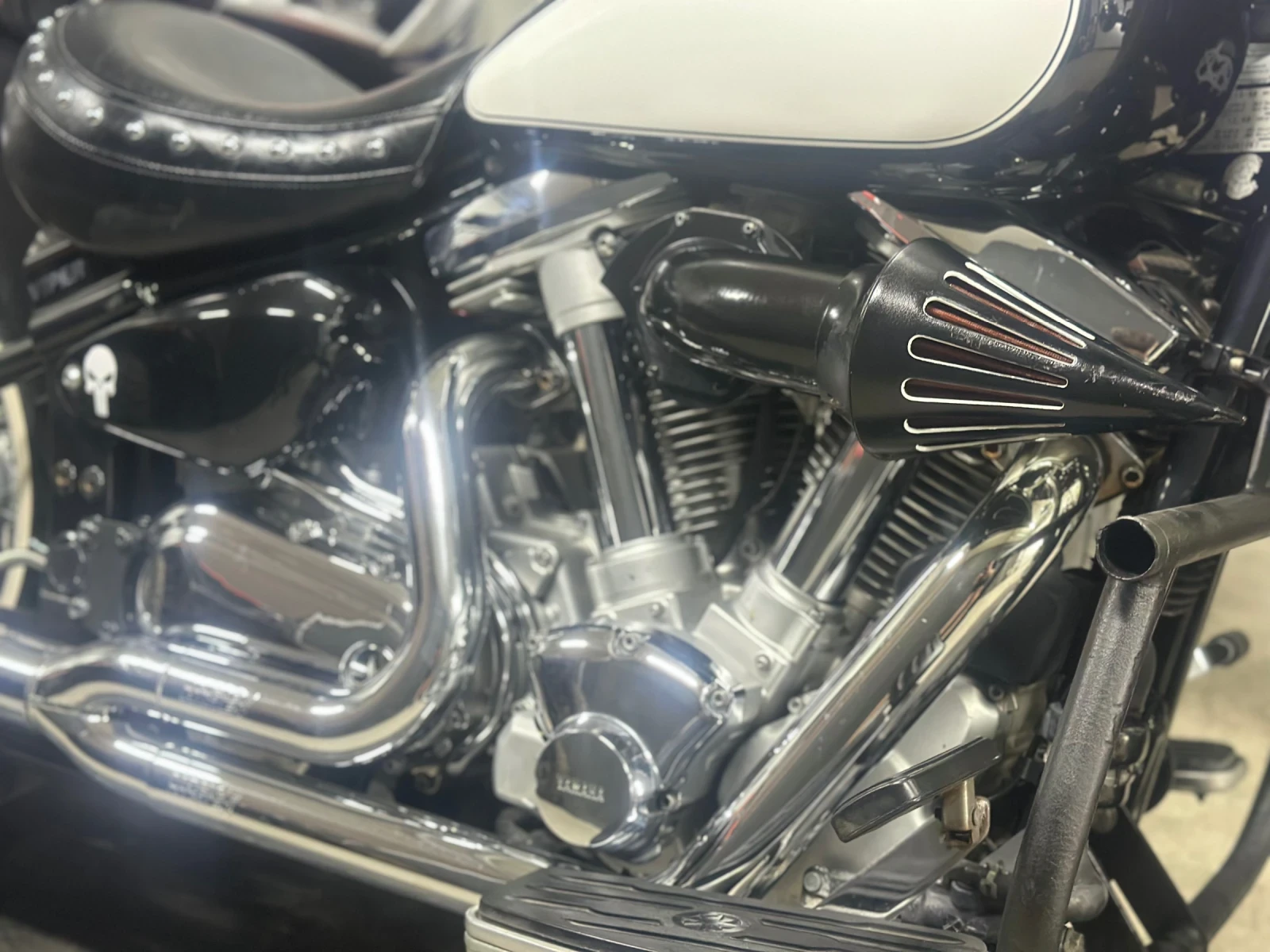Yamaha XV 1600 ЛИЗ/БАРТ, снимка 10 - Мотоциклети и мототехника - 54715355