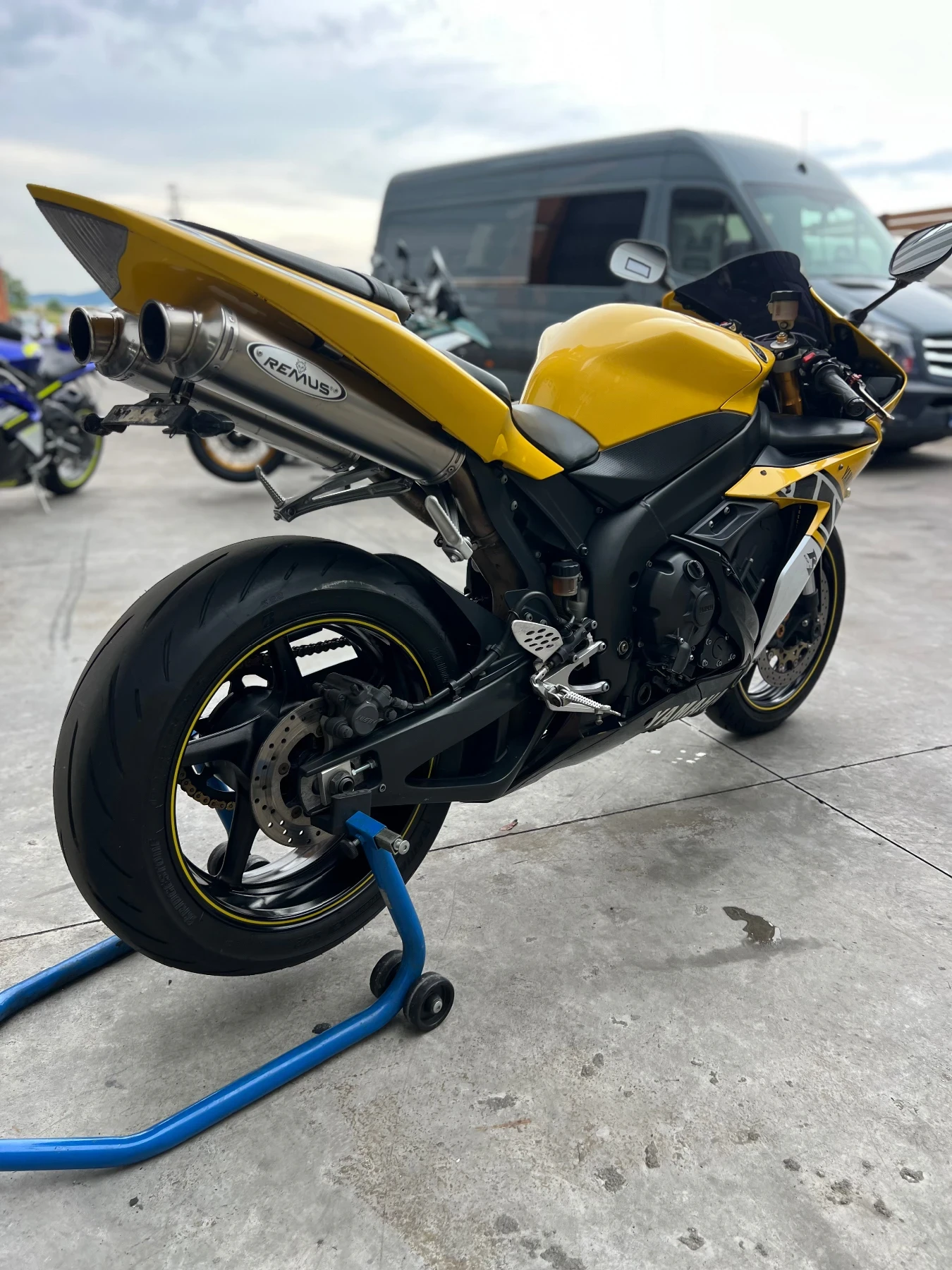 Yamaha YZF-R1 Anniversary, снимка 11 - Мотоциклети и мототехника - 54878089