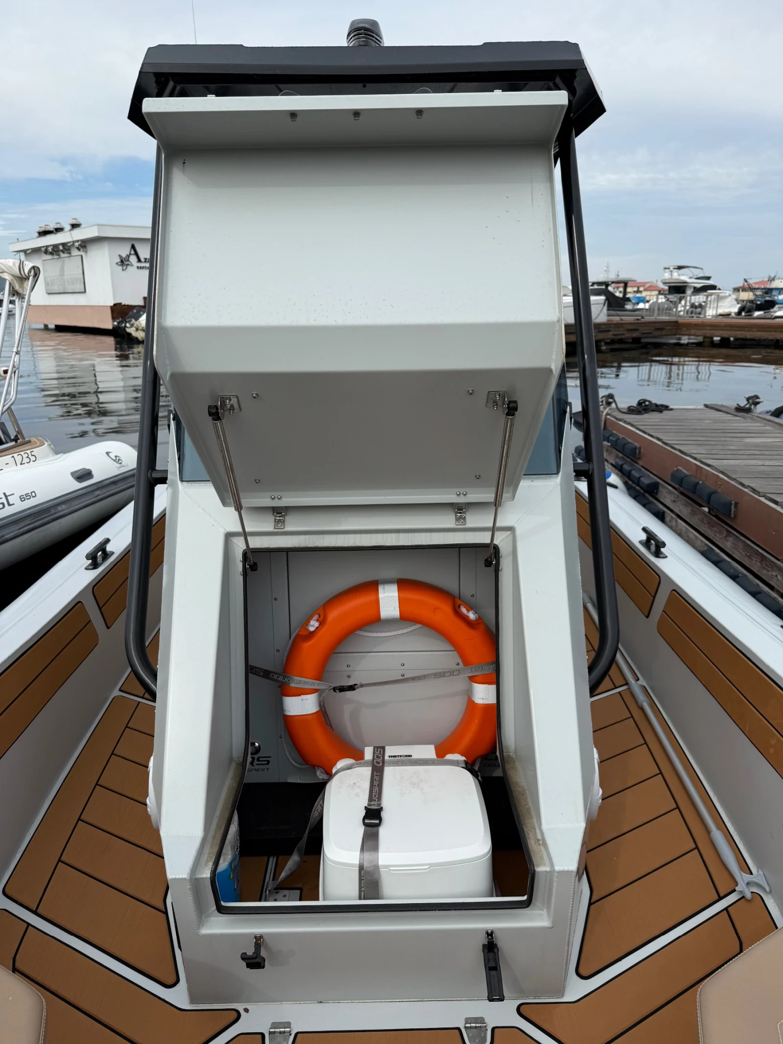 Моторна яхта Собствено производство Aquaspirit S700 - изображение 7