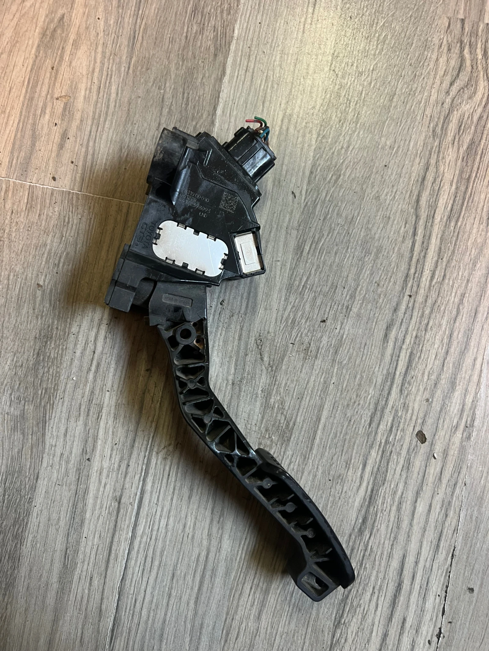 781100D010 ����� ��� TOYOTA YARIS II 78110 0D 010 | Mobile.bg � ����������� 4