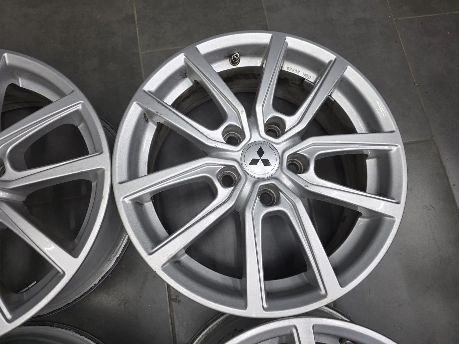 Джанти за Mitsubishi, снимка 6 - Гуми и джанти - 56687950