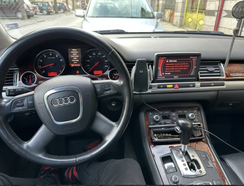 Audi A8, снимка 9 - Автомобили и джипове - 47102245