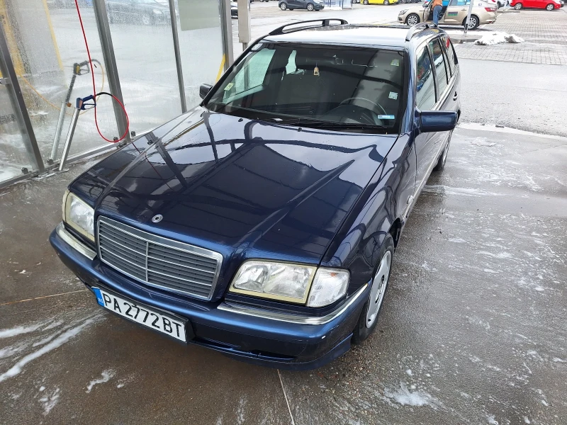 Mercedes-Benz C 220, снимка 2 - Автомобили и джипове - 48713230