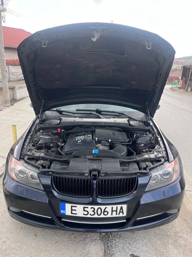 BMW 335 Xi, снимка 4 - Автомобили и джипове - 49563260