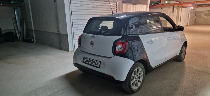 Smart Forfour, снимка 2 - Автомобили и джипове - 52365874