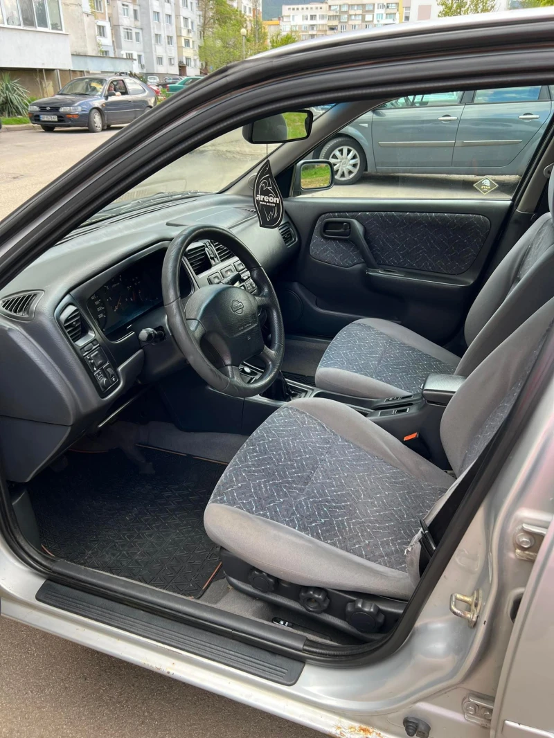 Nissan Primera, снимка 8 - Автомобили и джипове - 52110763