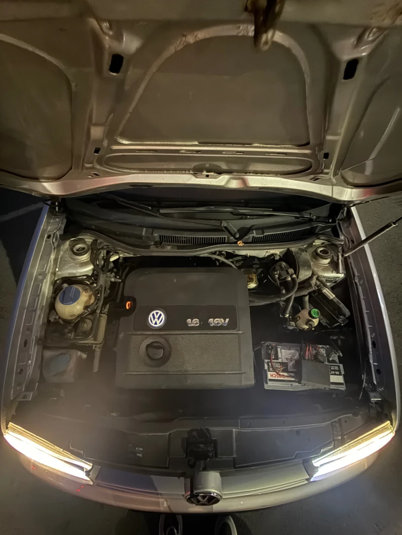 VW Golf 1.6, снимка 13 - Автомобили и джипове - 52278800