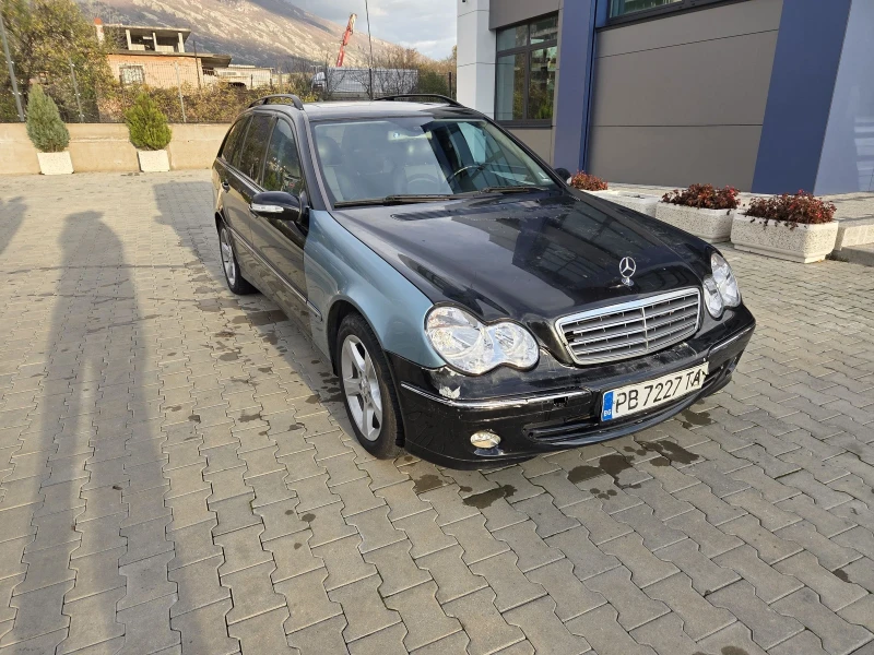 Mercedes-Benz C 220, снимка 2 - Автомобили и джипове - 52593427