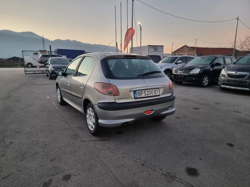 Peugeot 206 1.4HDI, снимка 5 - Автомобили и джипове - 52810464