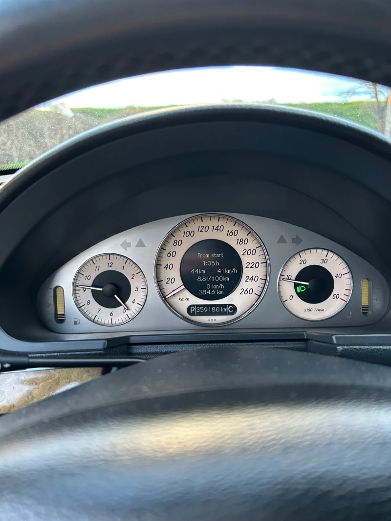 Mercedes-Benz E 220 2.2 CDI, снимка 7 - Автомобили и джипове - 53047005