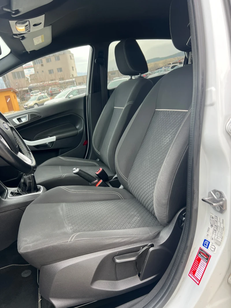 Ford Fiesta 1.5D Euro 6B, снимка 11 - Автомобили и джипове - 53111578