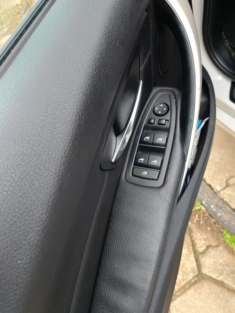 BMW 318 2.0D, снимка 9 - Автомобили и джипове - 53271220